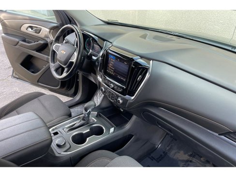 Used 2021 Chevrolet Traverse LT image 20