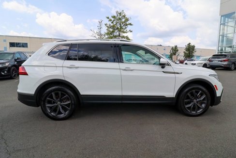 Used 2022 Volkswagen Tiguan SE image 19