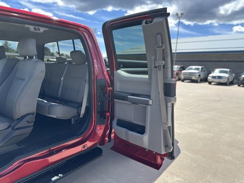 Used 2016 Ford F150 XLT w/ Trailer Tow Package image 12