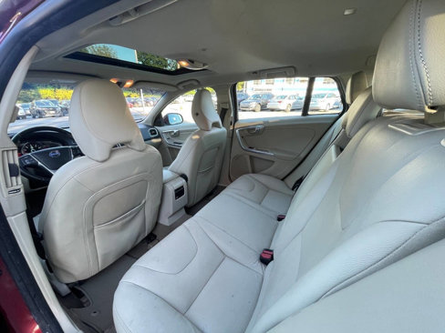 Used 2015 Volvo V60 T5 Premier Plus image 21
