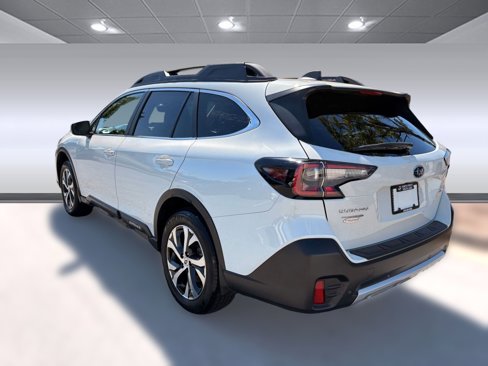 Used 2021 Subaru Outback Limited w/ Popular Package #2 image 3