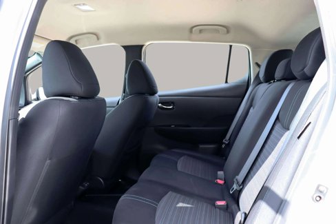Used 2020 Nissan Leaf SV w/ Protection Package image 24