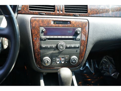 Used 2013 Chevrolet Impala LTZ image 22