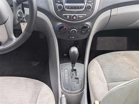 Used 2016 Hyundai Accent SE image 16