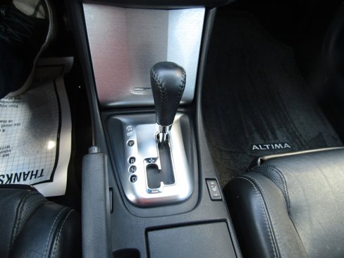 Used 2010 Nissan Altima 3.5 SR w/ Leather Pkg image 22