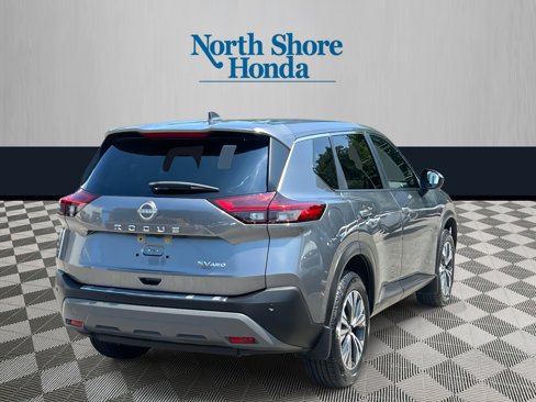 Used 2023 Nissan Rogue SV image 4