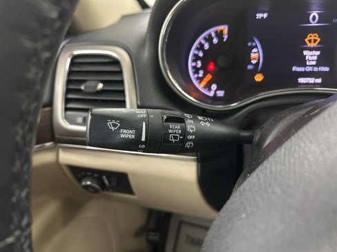 Used 2015 Jeep Grand Cherokee Limited w/ Luxury Group II image 36