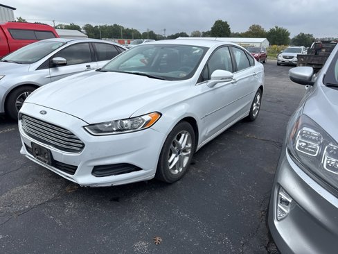 Used 2013 Ford Fusion SE image 3