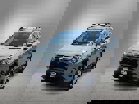Used 2020 Toyota RAV4 XLE image 4