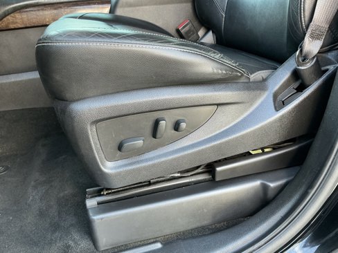 Used 2017 Chevrolet Suburban LT image 65