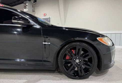 Used 2011 Jaguar XF R image 6