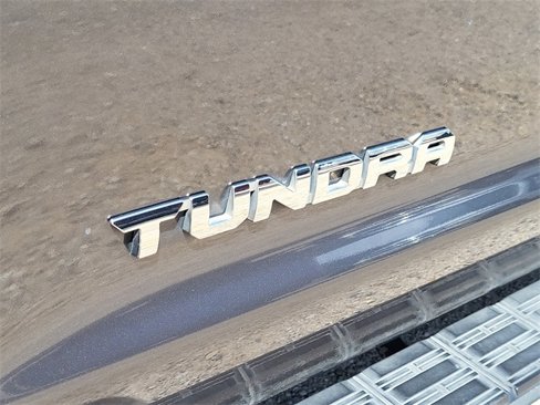 Used 2016 Toyota Tundra SR5 w/ SR5 Upgrade Package image 7