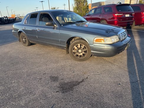 Used 2008 Ford Crown Victoria LX image 1