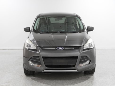 Used 2015 Ford Escape SE image 2