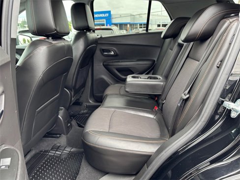 Used 2019 Chevrolet Trax LT w/ Redline Edition image 25