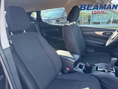 Used 2021 Nissan Rogue Sport S image 21
