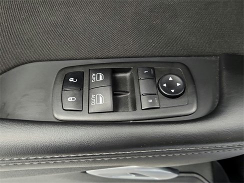 Used 2022 Dodge Challenger GT image 28