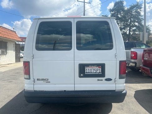 Used 2014 Ford E-150 and Econoline 150 w/ Power Group image 3