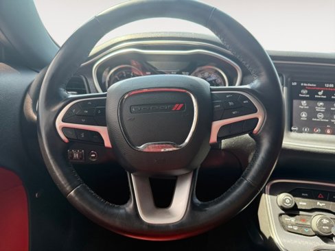 Used 2018 Dodge Challenger SXT Plus image 8