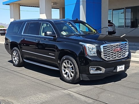 Used 2019 GMC Yukon XL Denali image 1