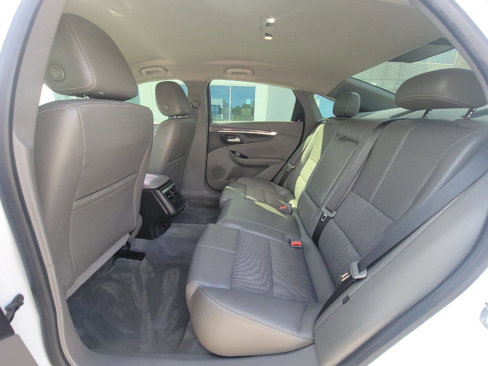 Used 2016 Chevrolet Impala LT image 13