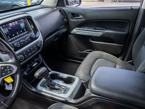 Used 2015 Chevrolet Colorado LT image 16