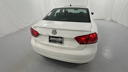 Used 2013 Volkswagen Passat 2.5 S image 4