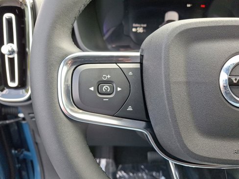 Certified 2023 Volvo C40 P8 Recharge Plus image 22