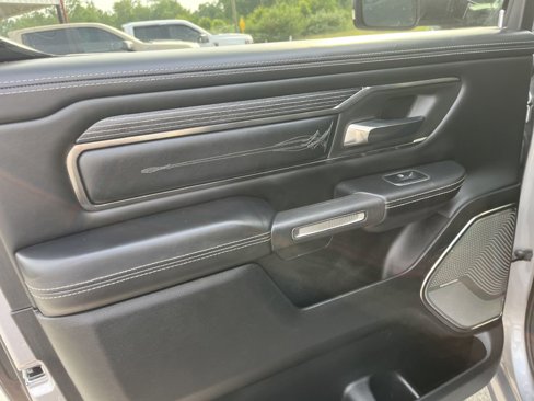 Used 2019 RAM 1500 Limited image 15