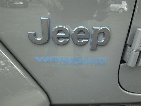 Used 2022 Jeep Wrangler Unlimited Rubicon 4xe w/ Cold Weather Group image 40