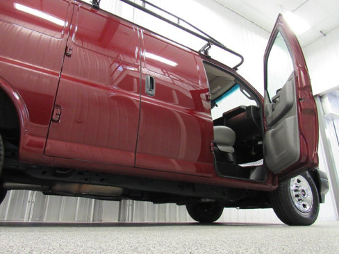 Used 2020 GMC Savana 3500 w/ Driver Convenience Package image 26