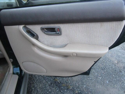 Used 2000 Subaru Outback Wagon image 23