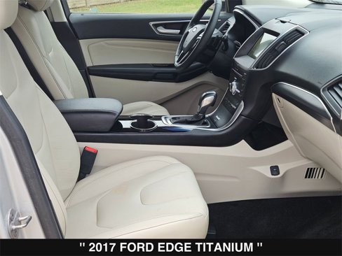 Used 2017 Ford Edge Titanium image 29