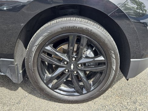 Used 2020 Chevrolet Equinox LT w/ Midnight Edition image 10