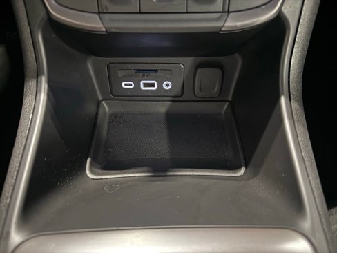 Used 2023 GMC Terrain AT4 image 23