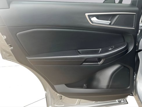Used 2024 Ford Edge SEL image 38