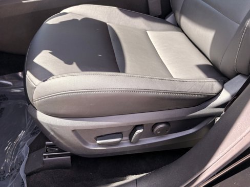 Used 2021 INFINITI QX50 Luxe w/ Appearance Package image 14