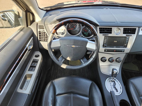 Used 2010 Chrysler Sebring Limited image 16