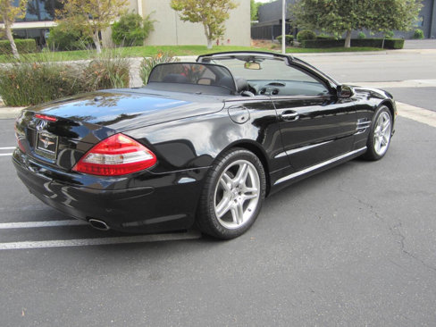 Used 2007 Mercedes-Benz SL 550 w/ AMG Sport Pkg image 16