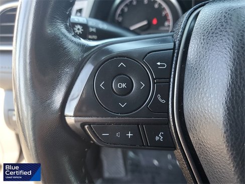 Used 2022 Toyota Camry SE image 6