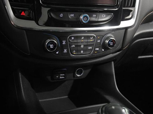 Used 2020 Chevrolet Traverse RS w/ LPO, Floor Liner Package image 15