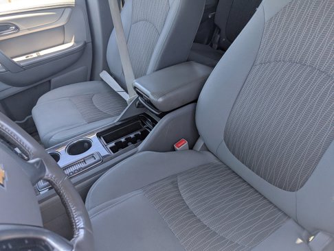 Used 2017 Chevrolet Traverse LT image 19
