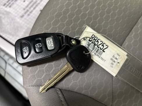 Used 2020 Hyundai Elantra SEL image 27