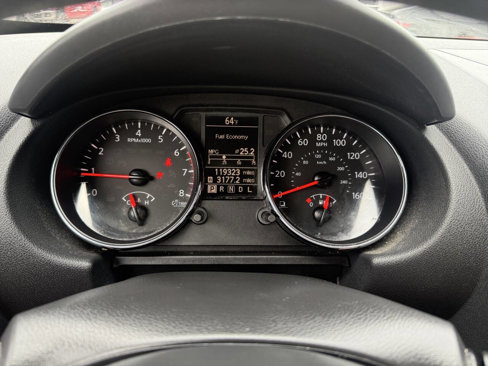 Used 2013 Nissan Rogue SV image 8