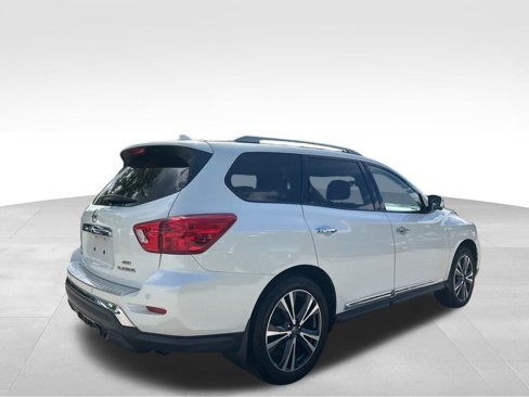 Used 2020 Nissan Pathfinder Platinum image 7