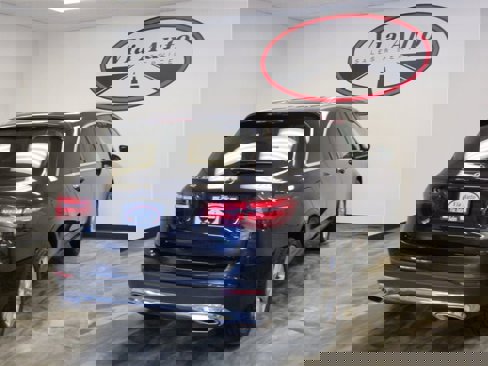 Used 2017 Mercedes-Benz GLC 300 4MATIC image 9