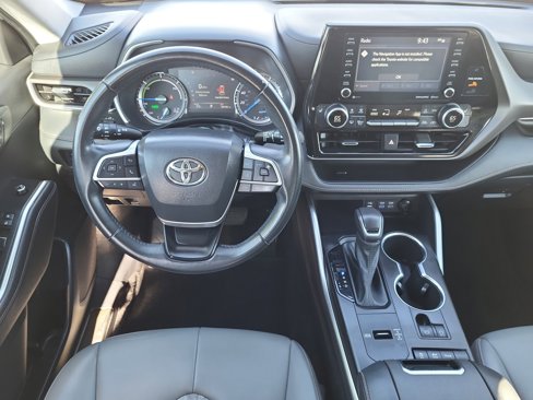 Used 2022 Toyota Highlander Bronze Edition image 26