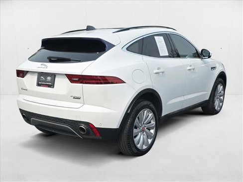 Used 2020 Jaguar E-PACE SE image 5