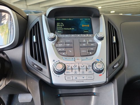 Used 2015 Chevrolet Equinox LT w/ Driver Convenience Package image 12