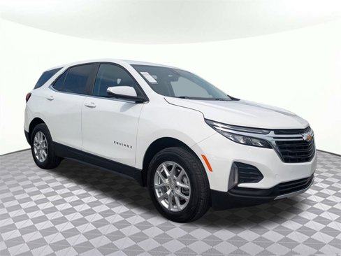 Used 2024 Chevrolet Equinox LT image 1